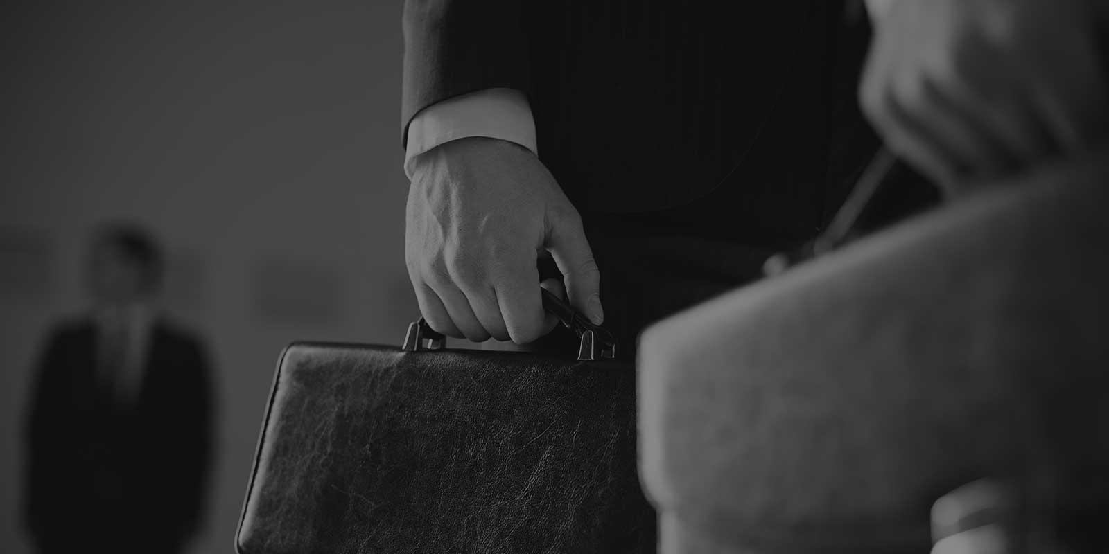 ŠPECIALIZOVANÉ PRÁVNE PORADENSTVO